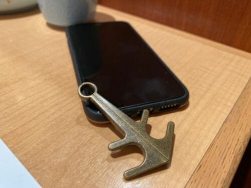 Talina B. review of 【BUY 2 GET 1 FREE & BUY 3 GET 2 FREE】Anchor Retro Magnetic Phone Holder